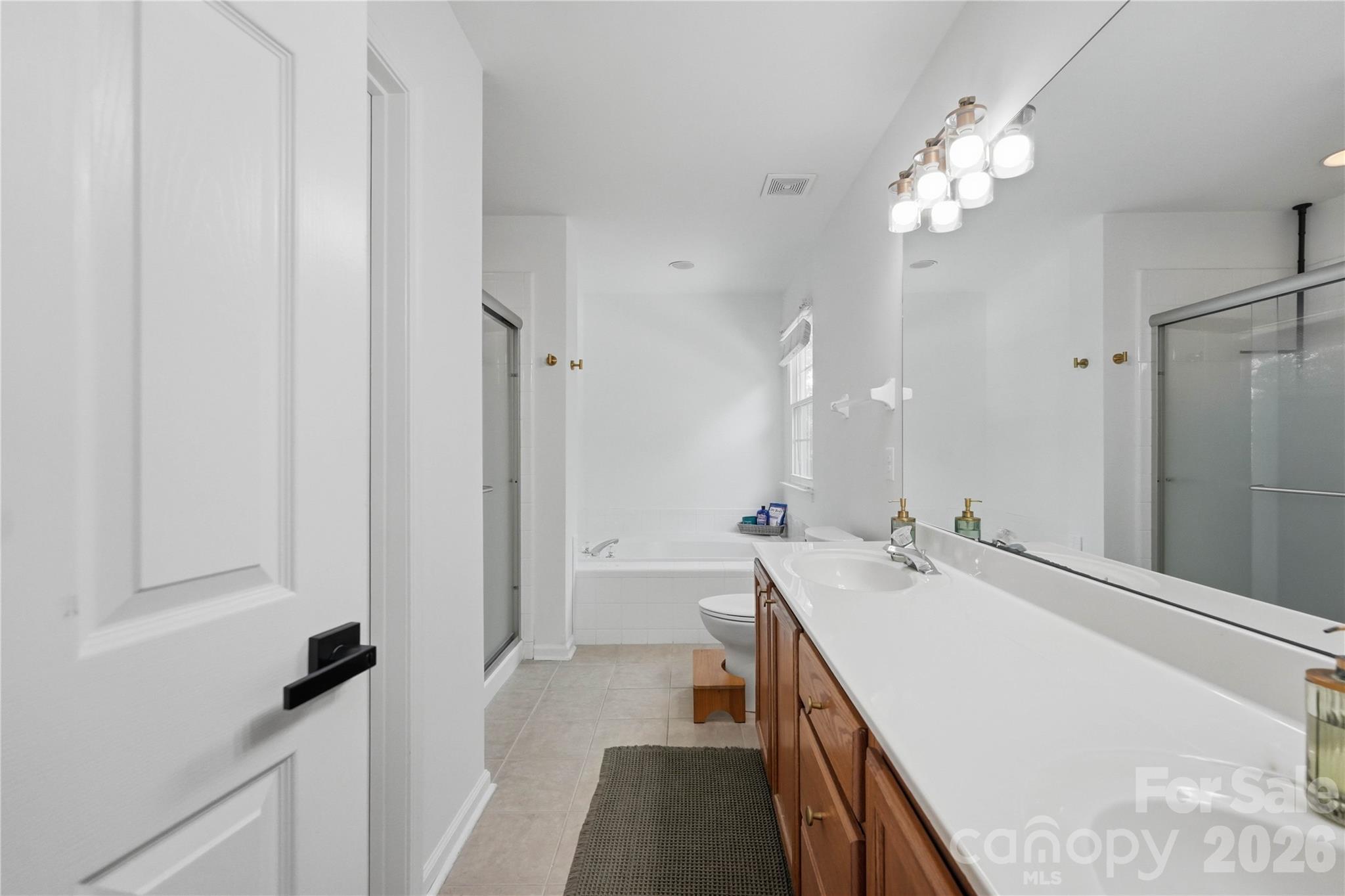 12312 Greenway View Court