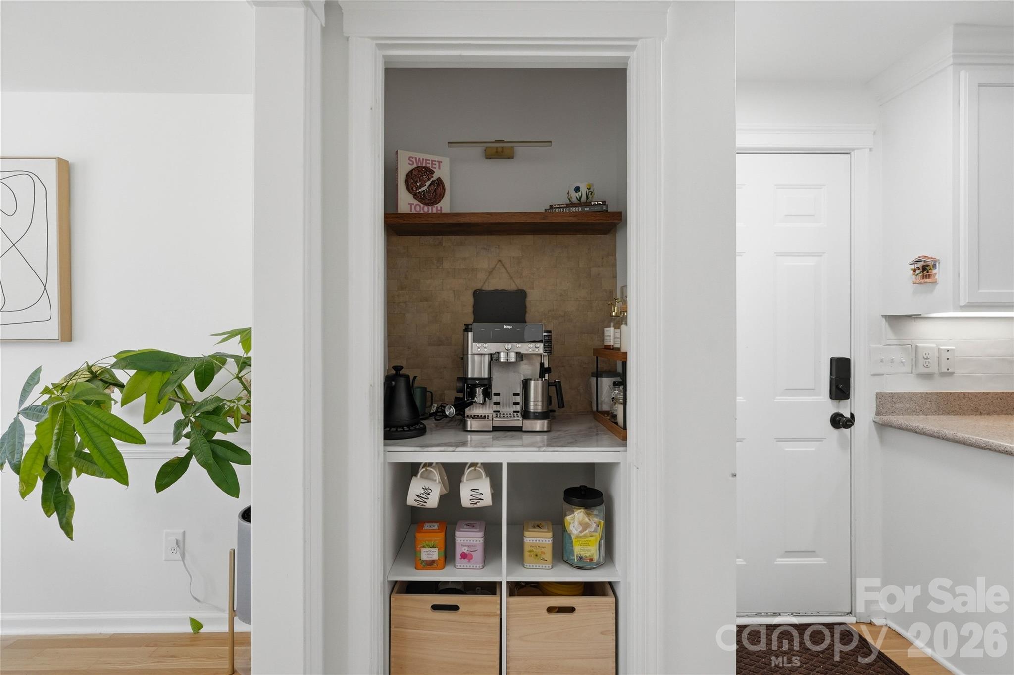 12312 Greenway View Court