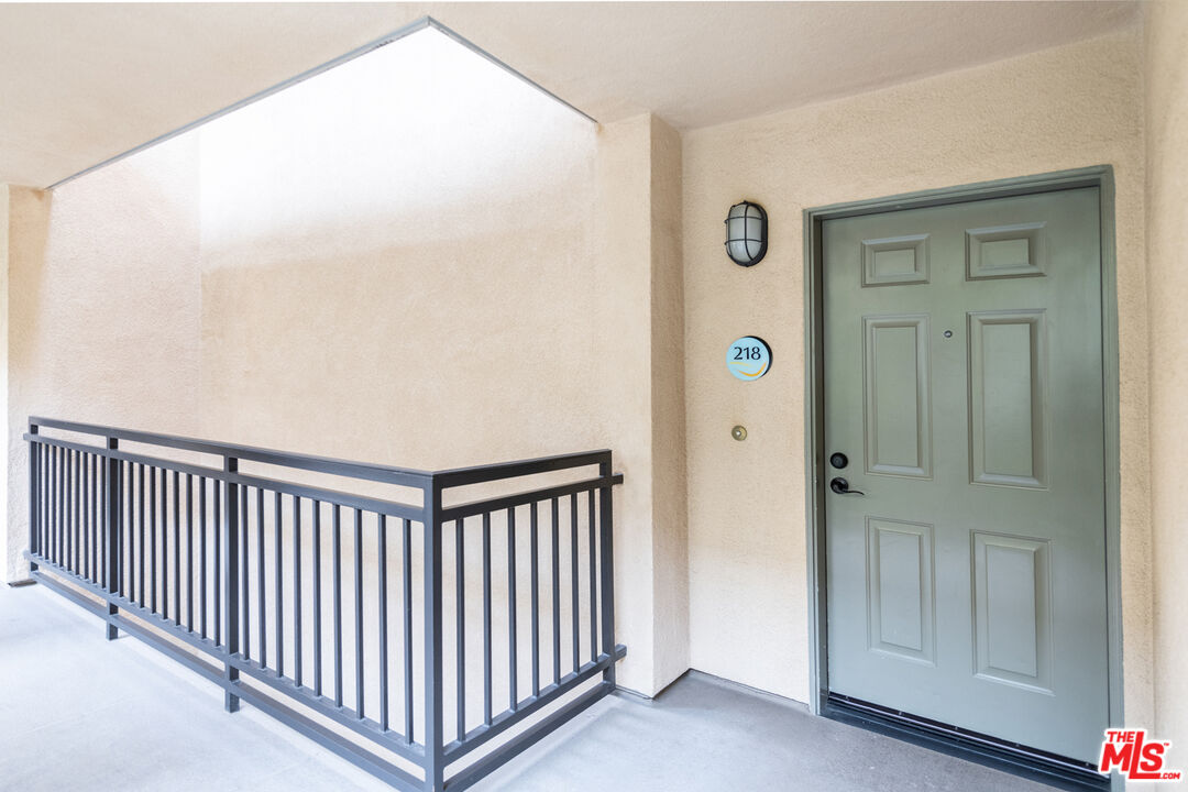 6020 Seabluff Dr Unit: 218