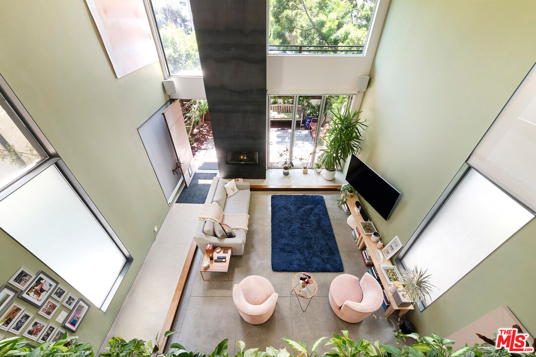 417 Venice Way