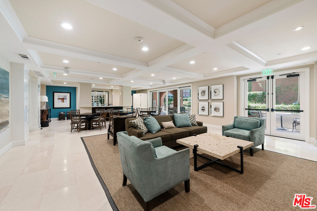 6241 Crescent Park Unit: 109