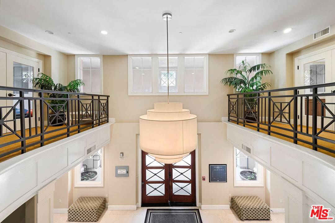 6241 Crescent Park Unit: 109