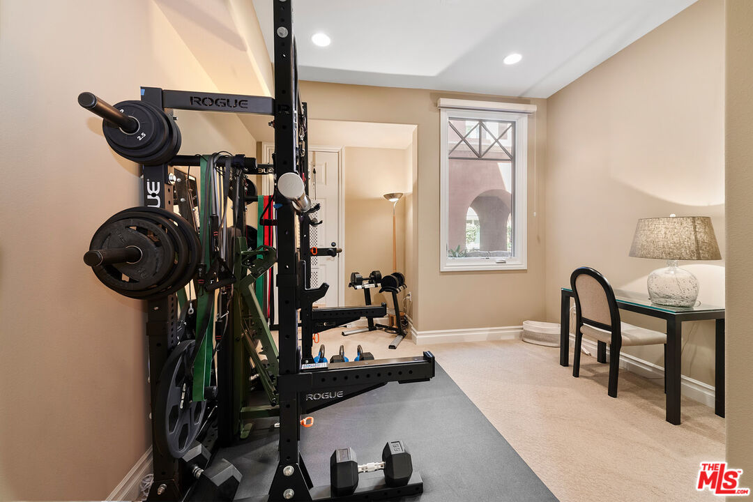 6241 Crescent Park Unit: 109