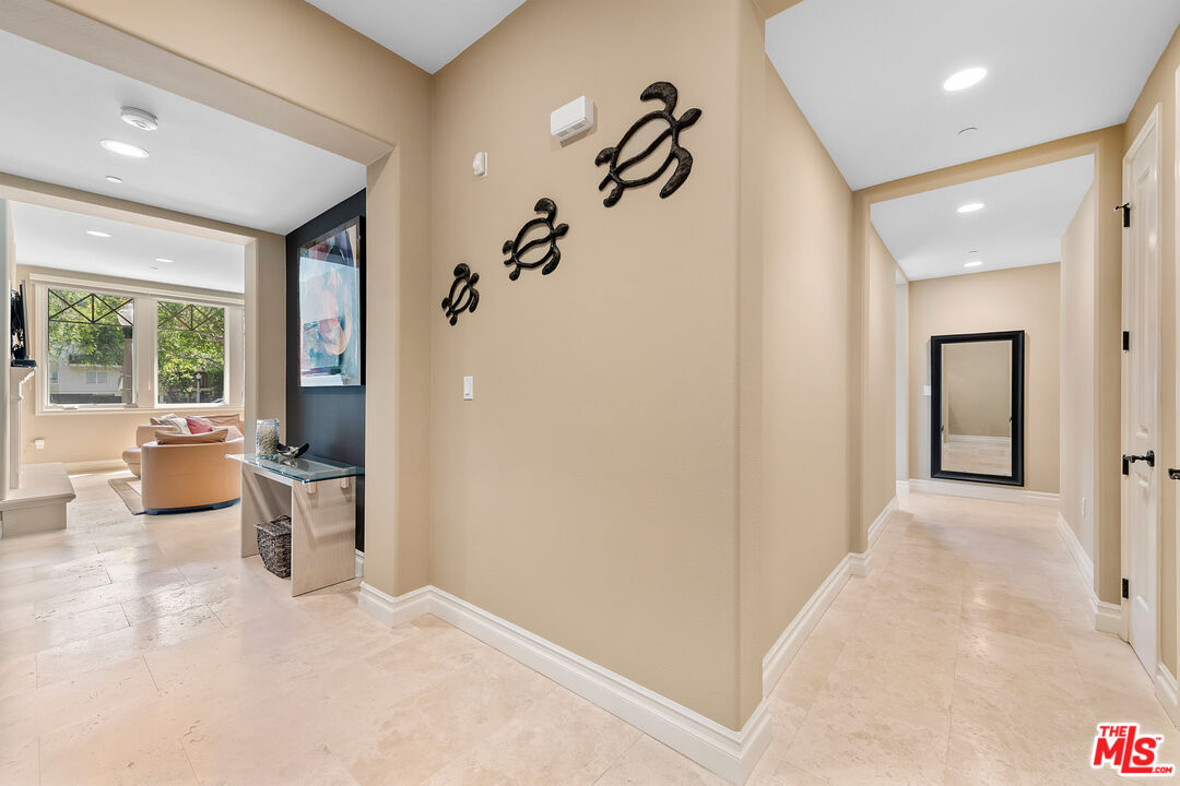 6241 Crescent Park Unit: 109