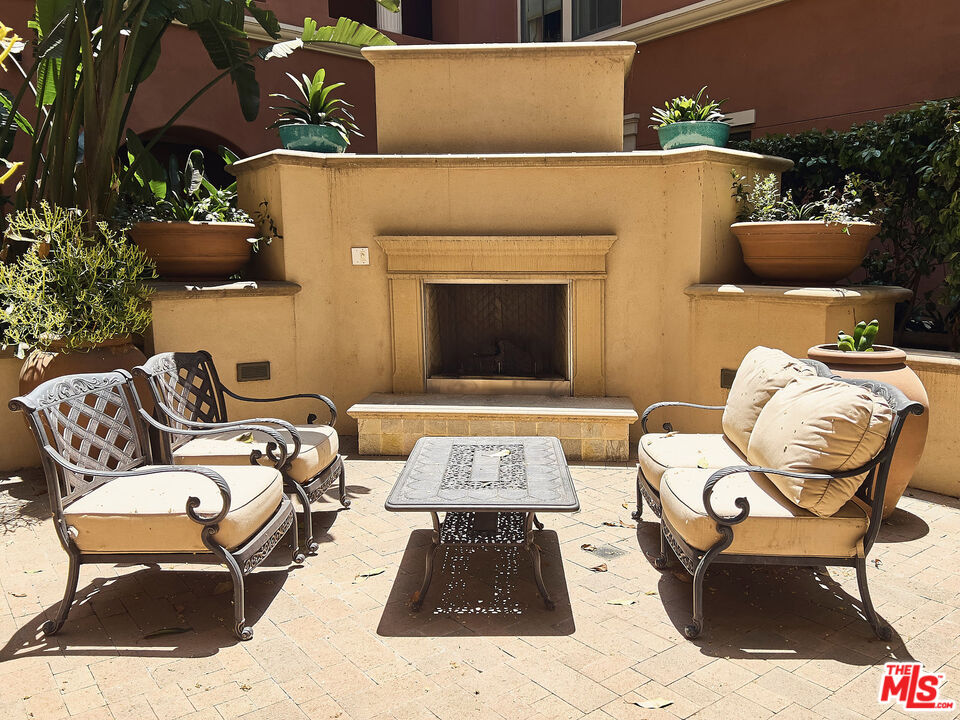 6241 Crescent Park Unit: 109