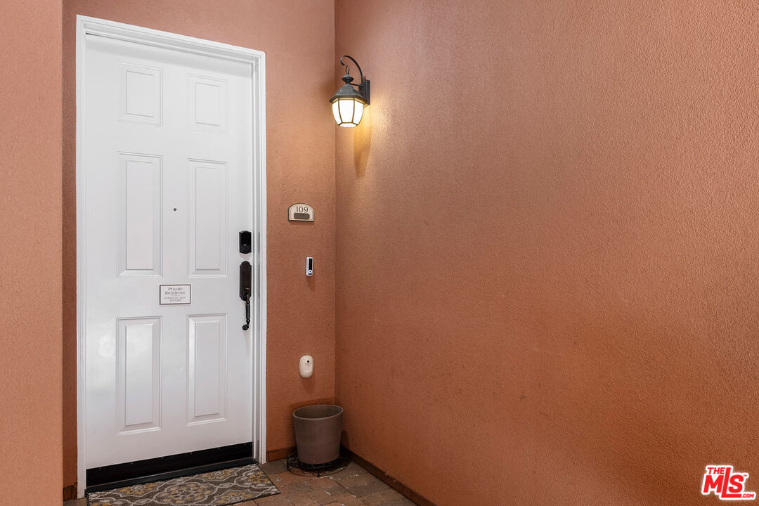 6241 Crescent Park Unit: 109