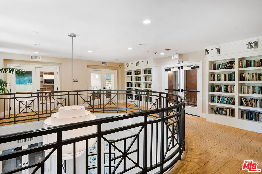 6241 Crescent Park Unit: 109