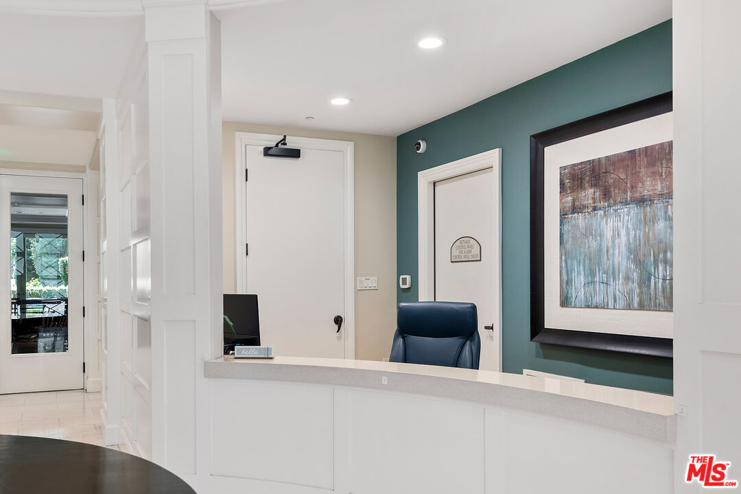 6241 Crescent Park Unit: 109