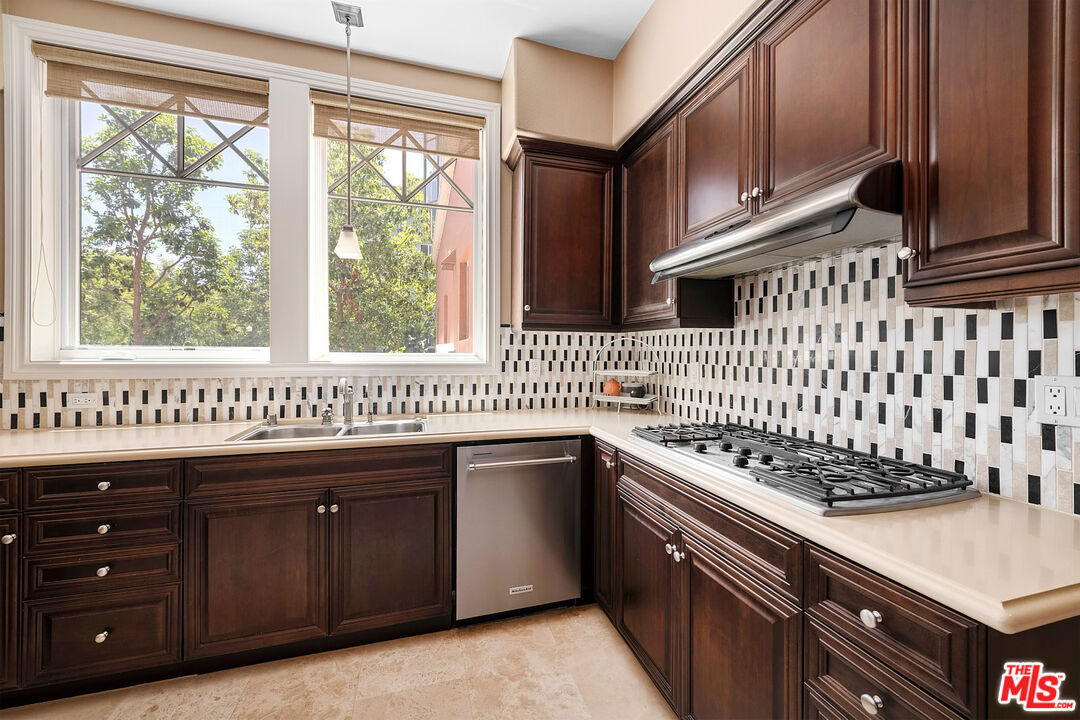 6241 Crescent Park Unit: 109