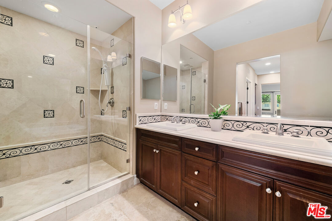 6241 Crescent Park Unit: 109