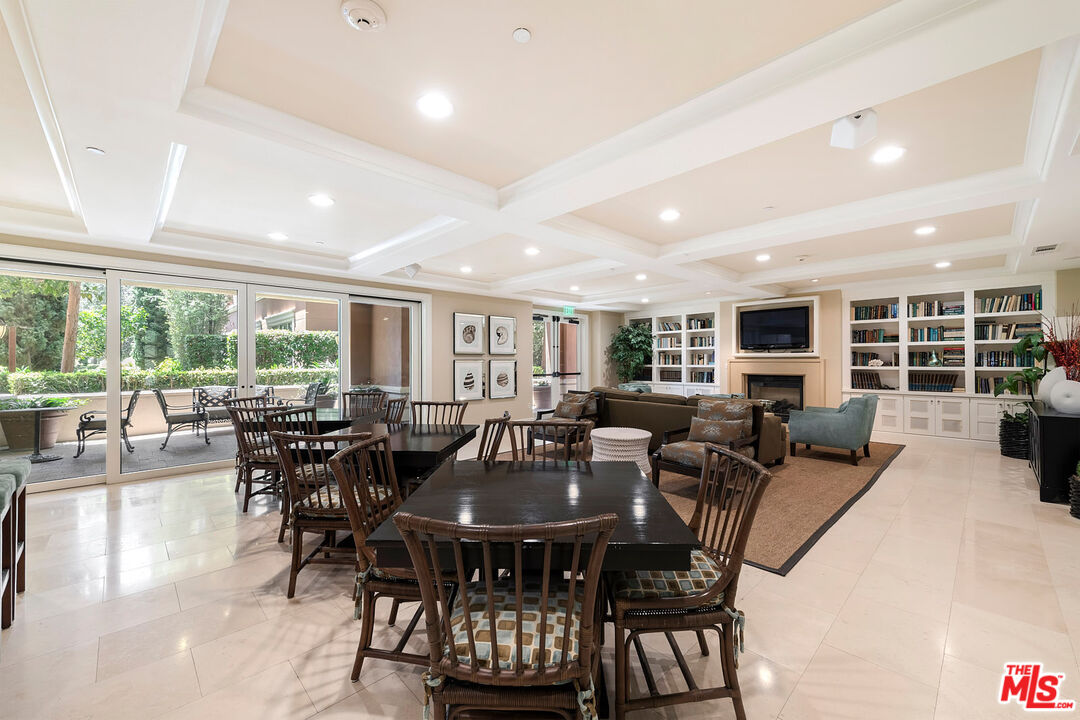 6241 Crescent Park Unit: 109