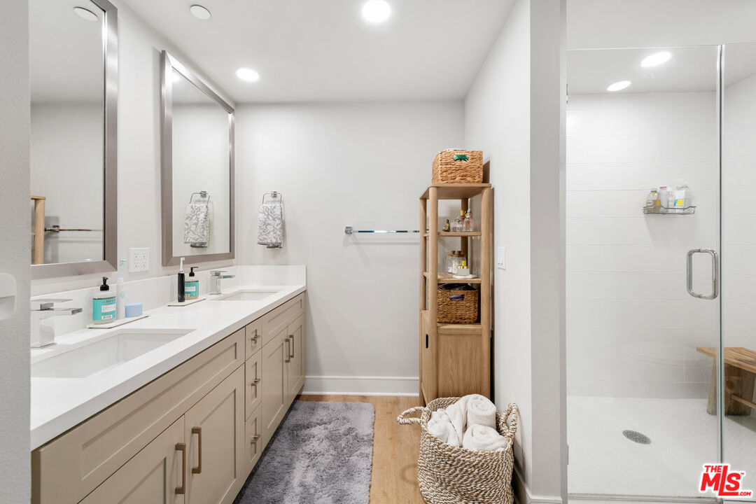 6030 Seabluff Dr Unit: 316