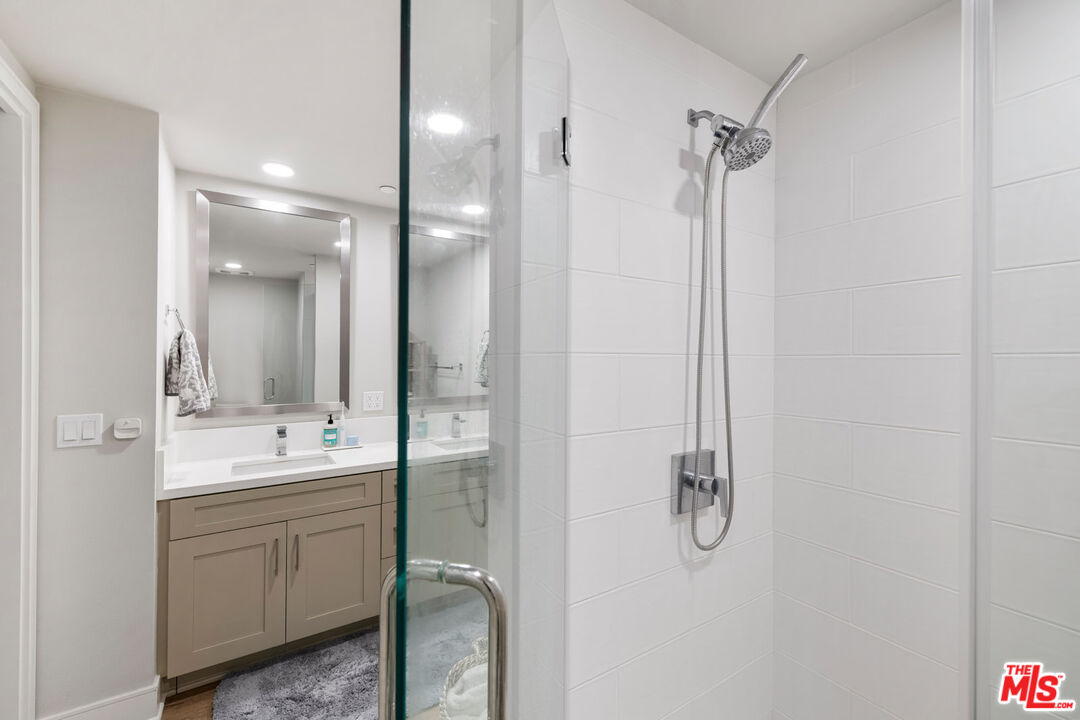6030 Seabluff Dr Unit: 316