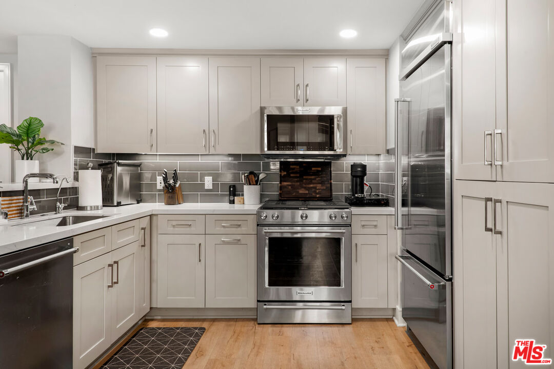 6030 Seabluff Dr Unit: 316