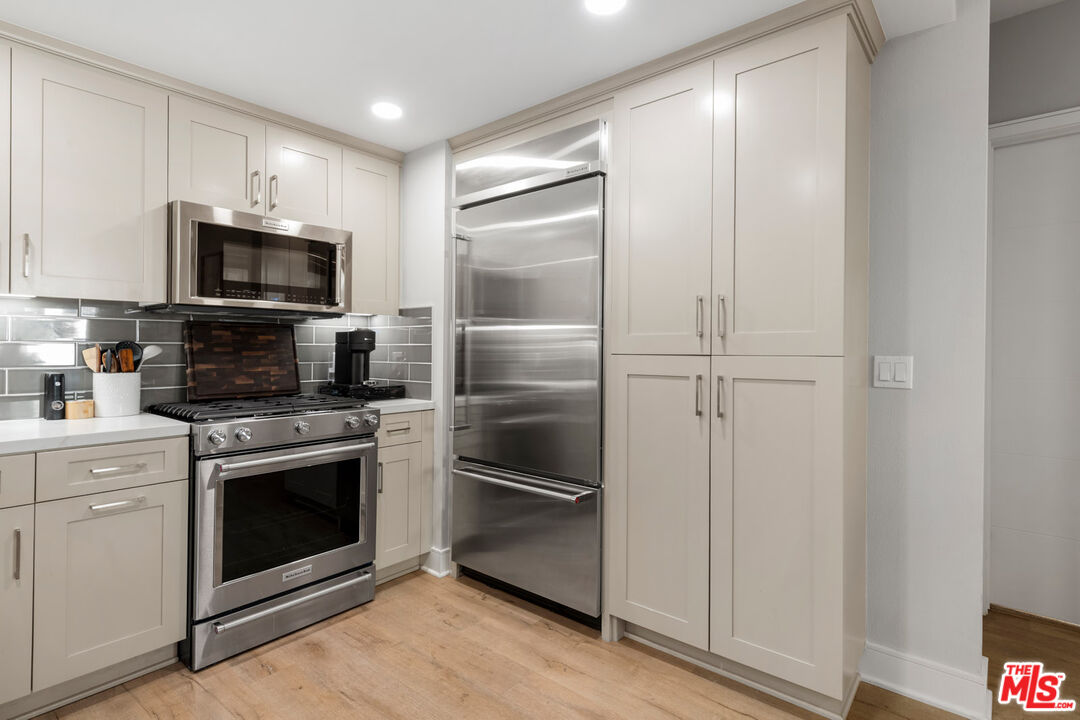 6030 Seabluff Dr Unit: 316