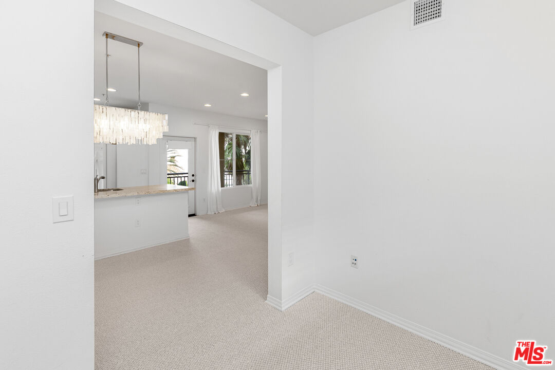 6020 Seabluff Dr Unit: 301