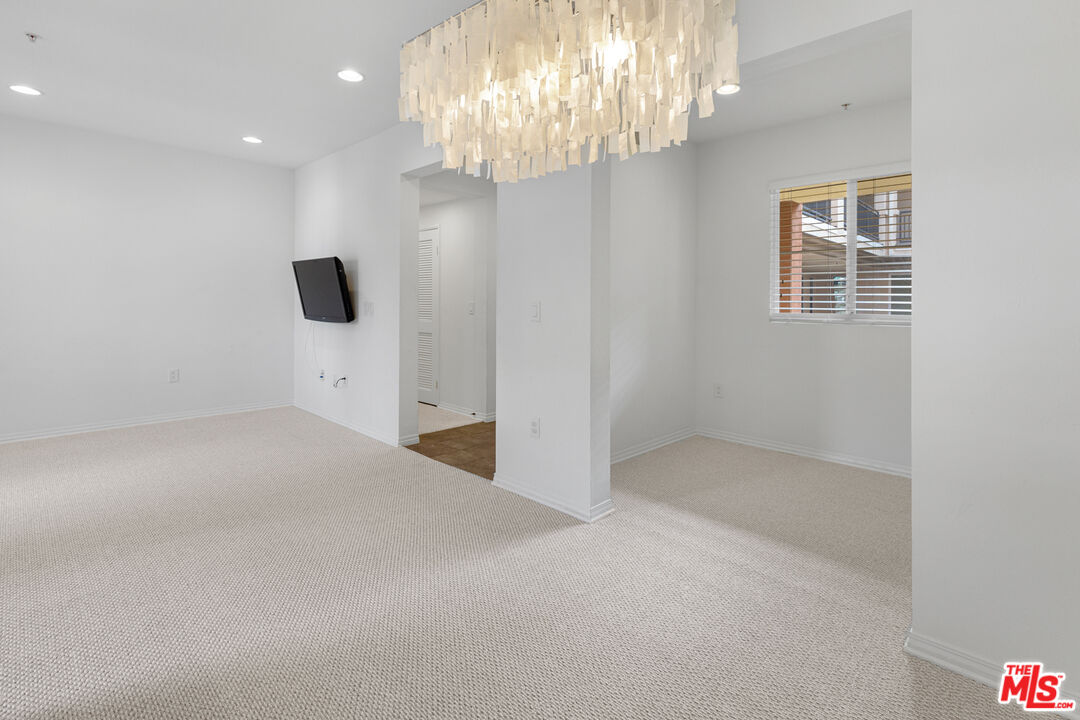 6020 Seabluff Dr Unit: 301