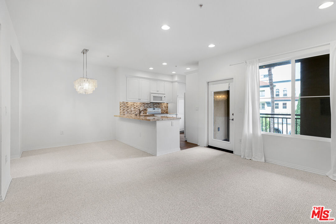 6020 Seabluff Dr Unit: 301