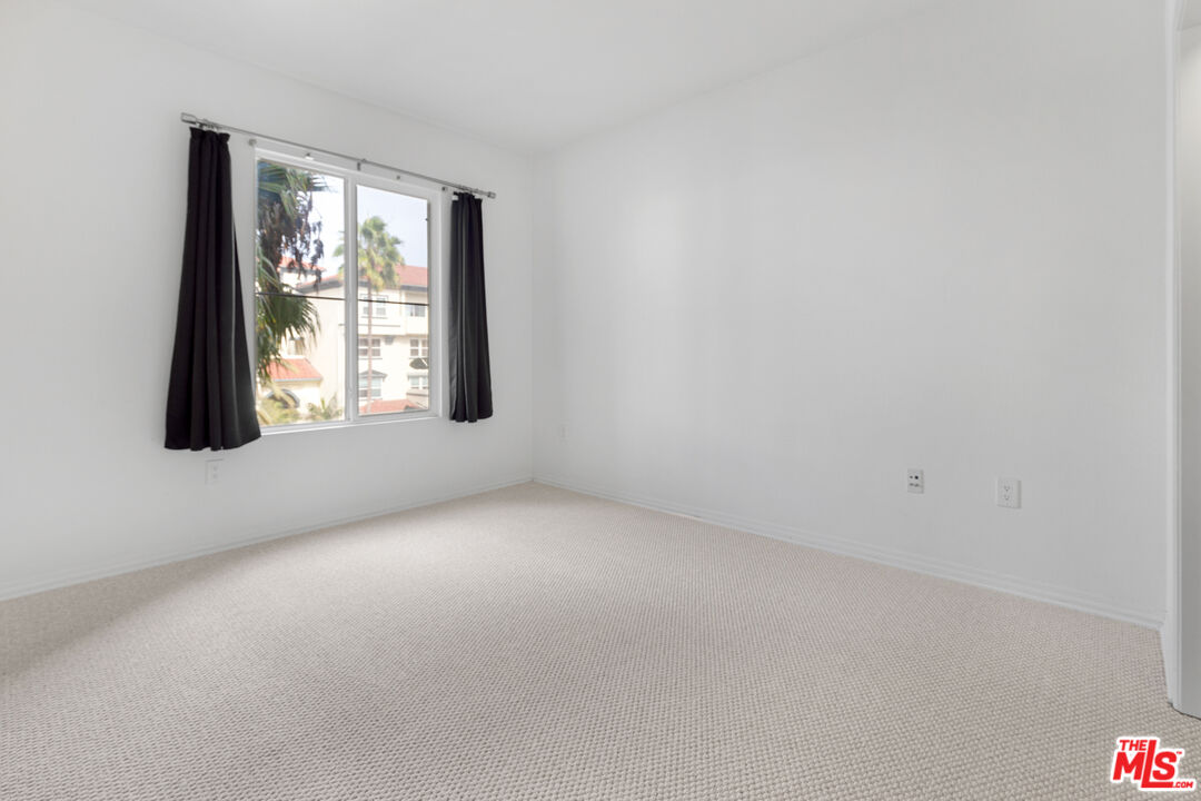 6020 Seabluff Dr Unit: 301