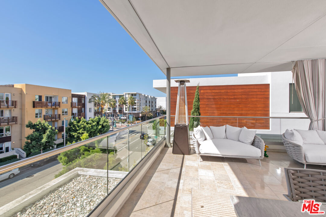 5904 Village Dr