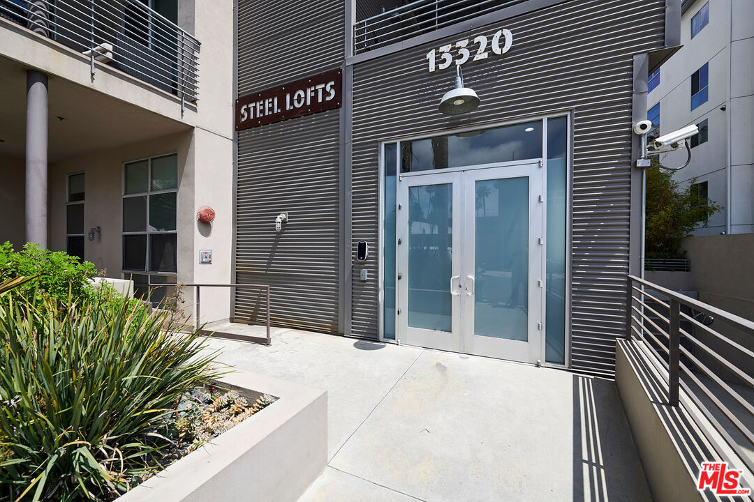 13320 Beach Ave Unit: 306
