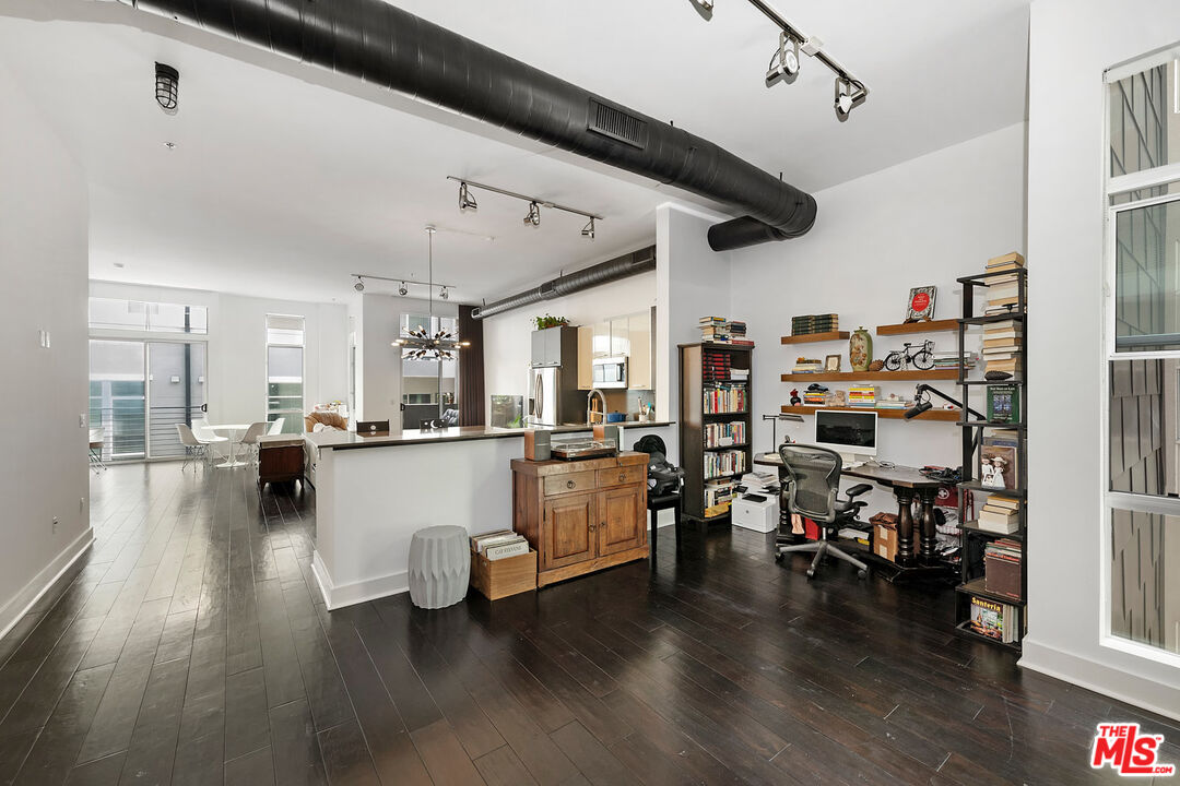 13320 Beach Ave Unit: 306