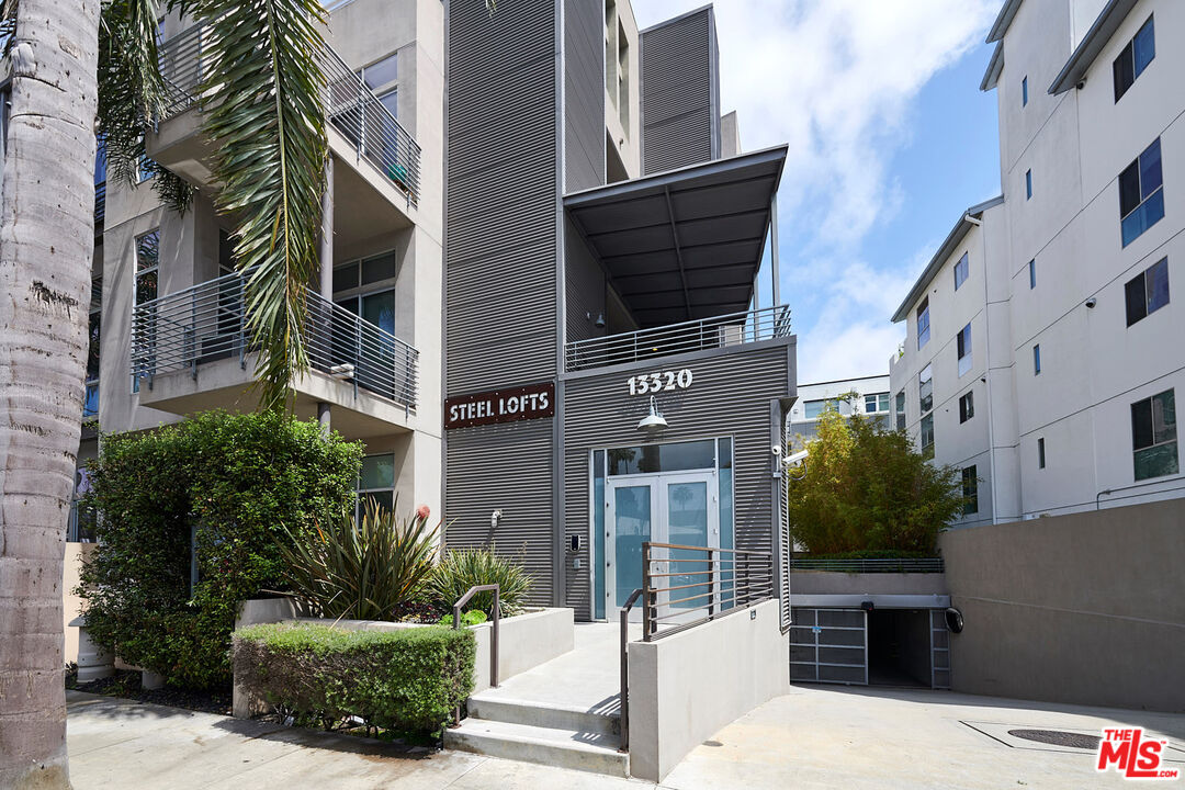 13320 Beach Ave Unit: 306