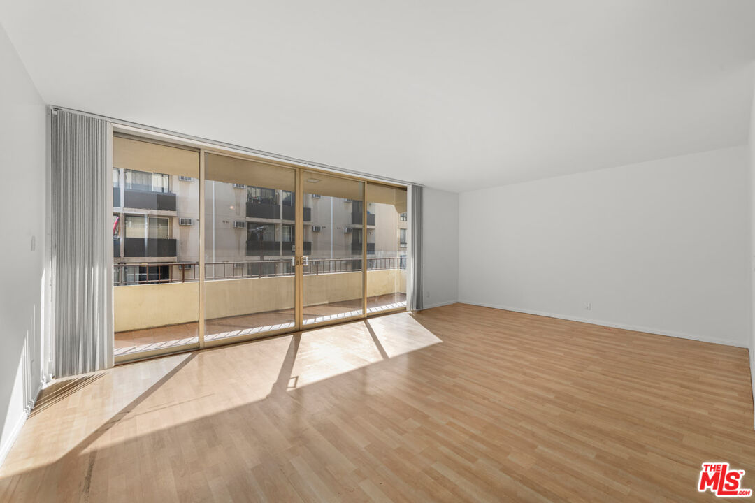 1300 Midvale Ave Unit: 408