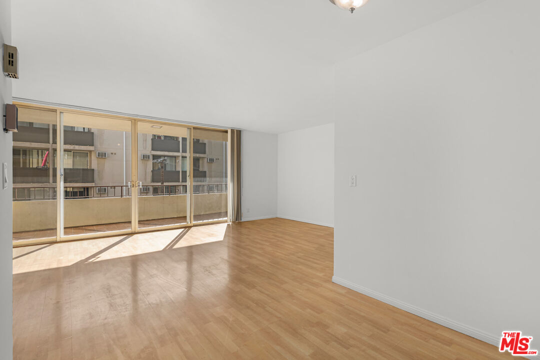 1300 Midvale Ave Unit: 408