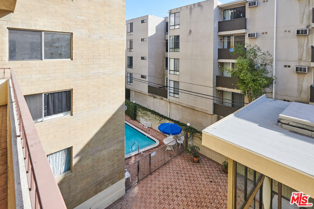 1300 Midvale Ave Unit: 408