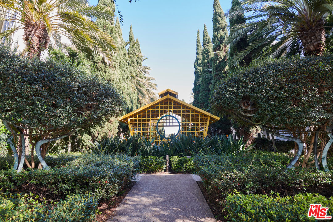 13200 Pacific Prome Unit: 322