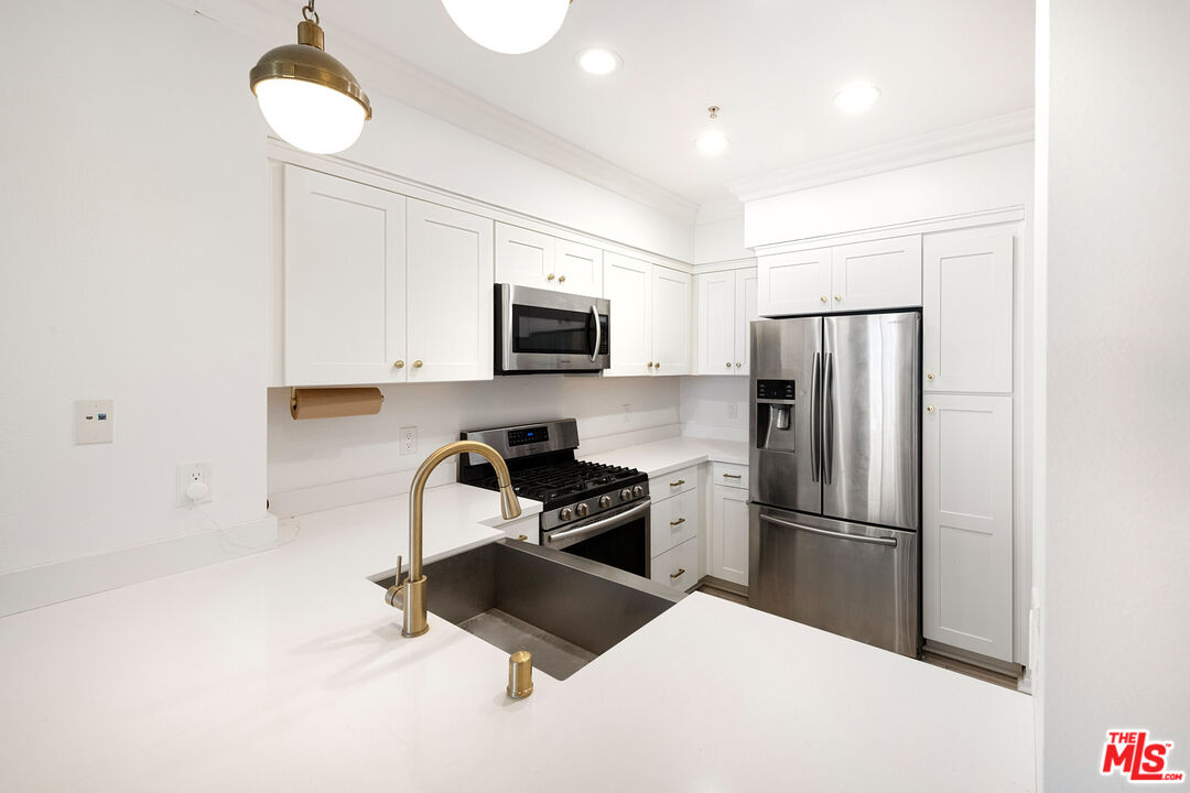 6400 Crescent Park Unit: 315