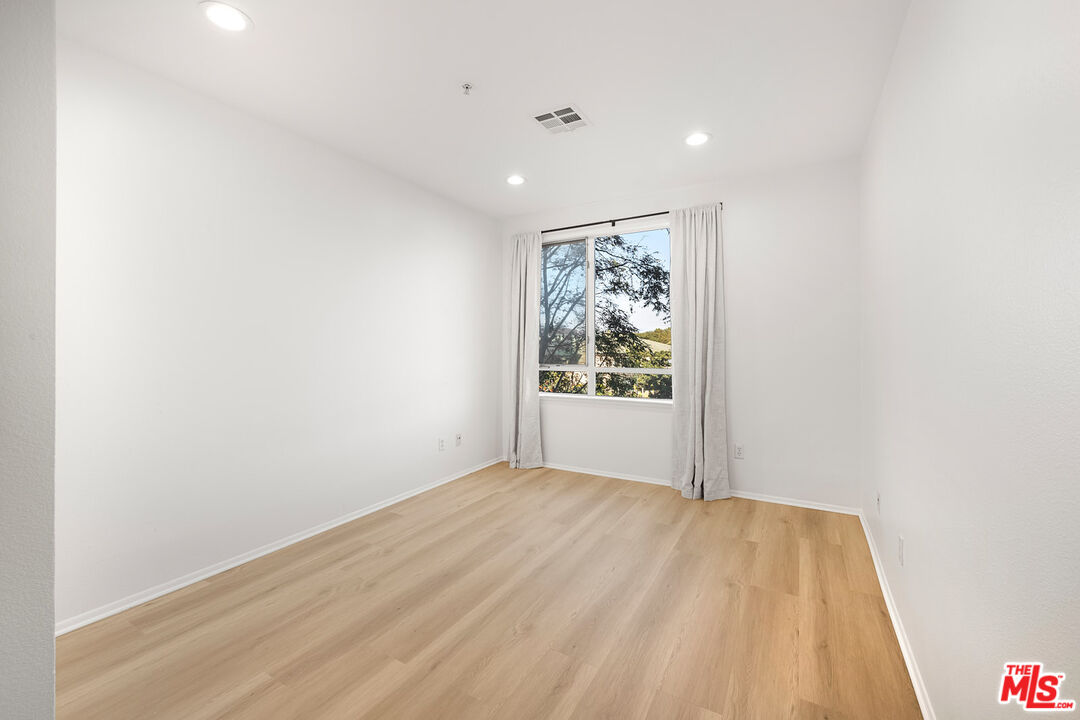 6400 Crescent Park Unit: 315