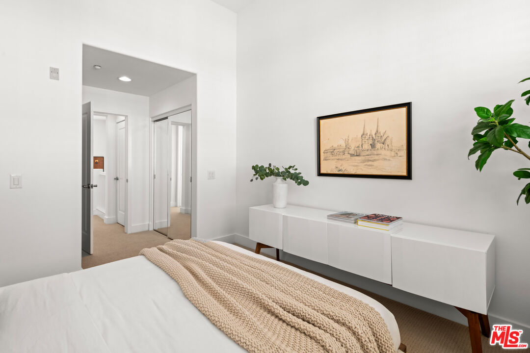 6011 Dawn Crk Unit: 1