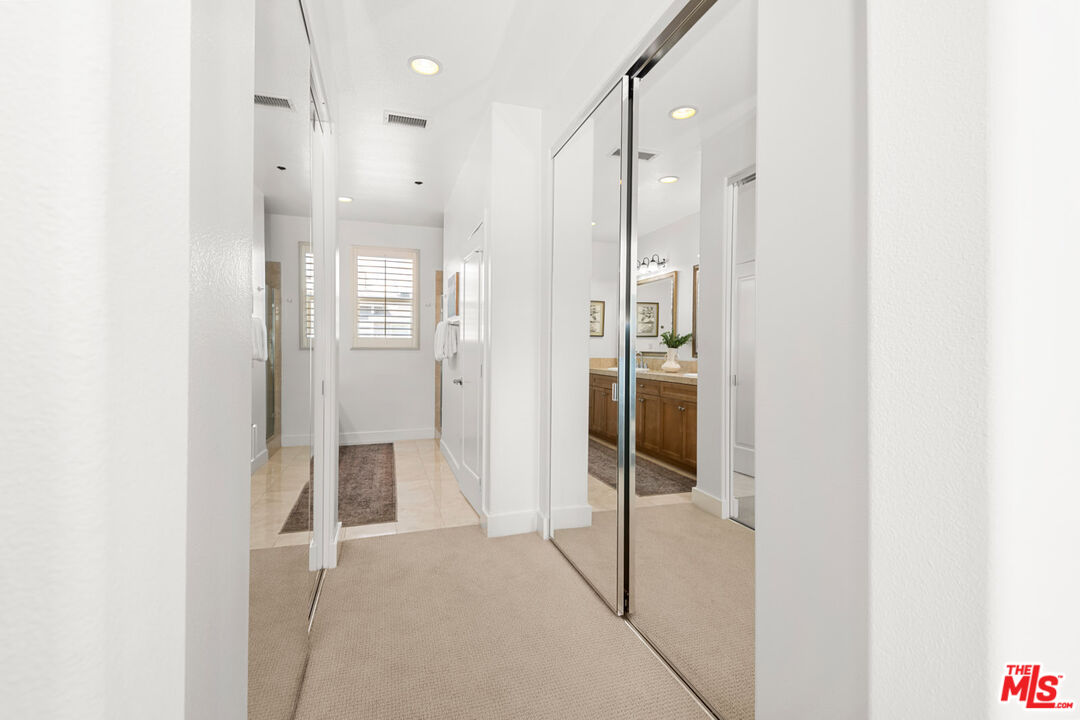 6011 Dawn Crk Unit: 1