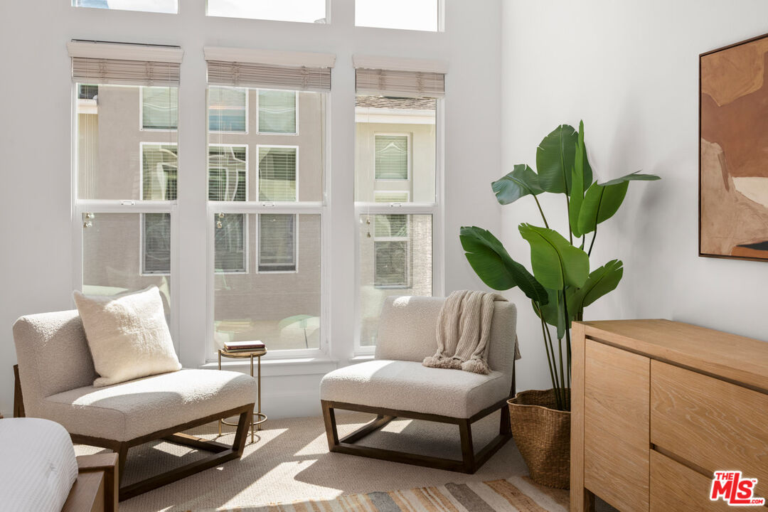 6011 Dawn Crk Unit: 1