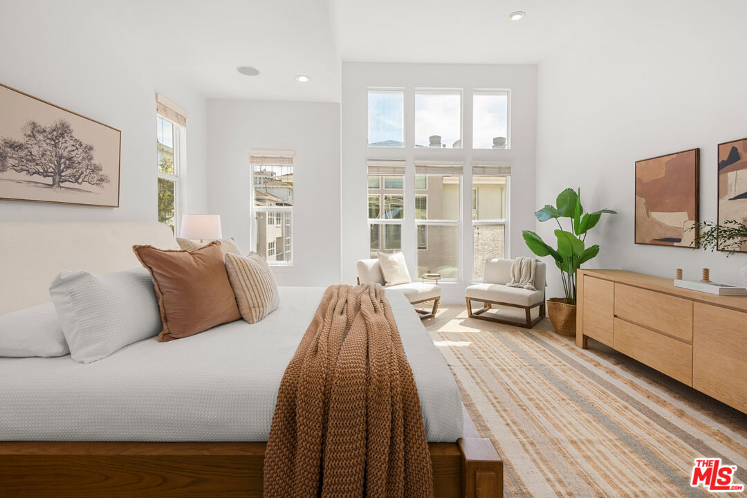 6011 Dawn Crk Unit: 1