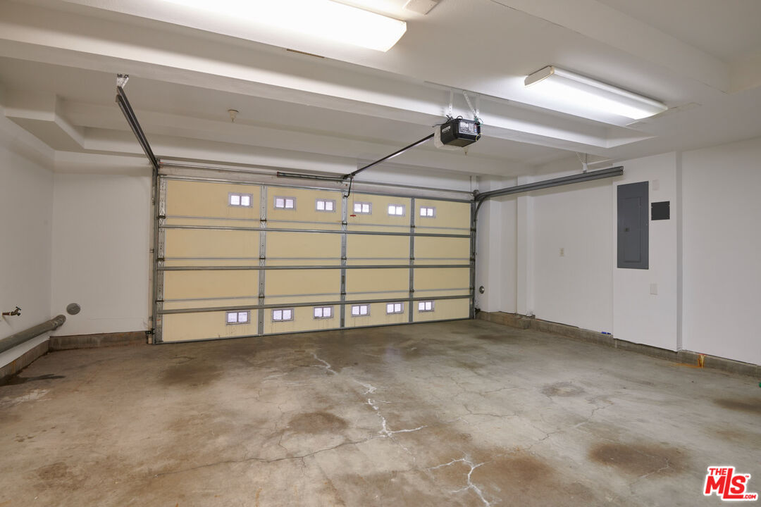 6011 Dawn Crk Unit: 1