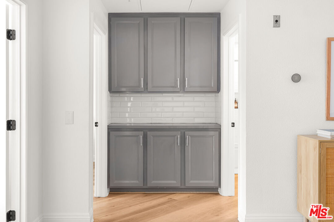 1200 Pacific Coast Hwy Unit: 305