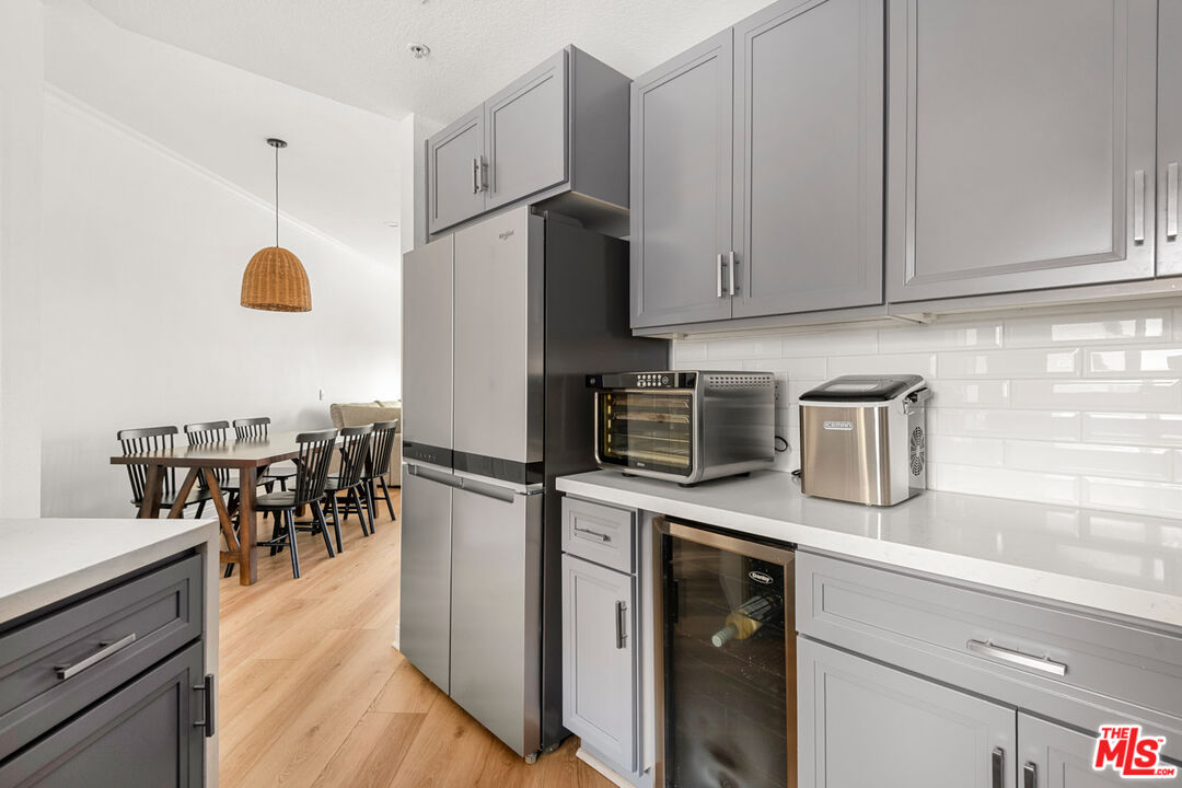 1200 Pacific Coast Hwy Unit: 305