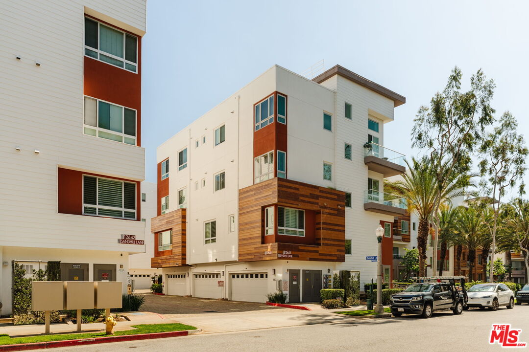 12655 Sandhill Ln Unit: 2