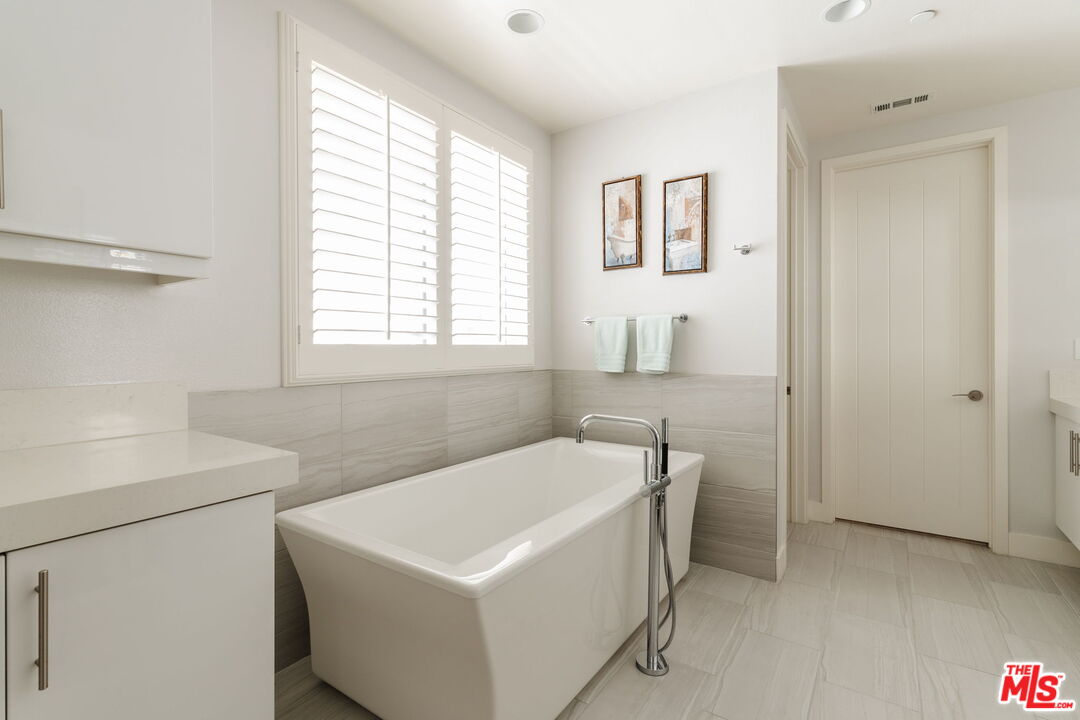 12655 Sandhill Ln Unit: 2