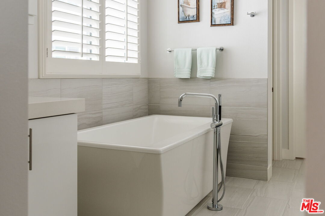 12655 Sandhill Ln Unit: 2