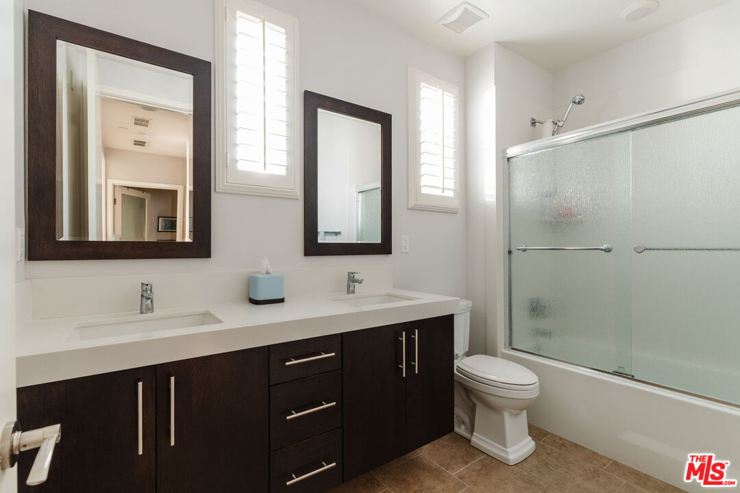 12655 Sandhill Ln Unit: 2