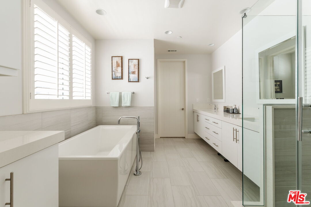 12655 Sandhill Ln Unit: 2