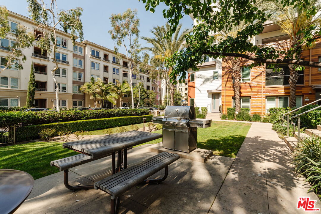 12655 Sandhill Ln Unit: 2