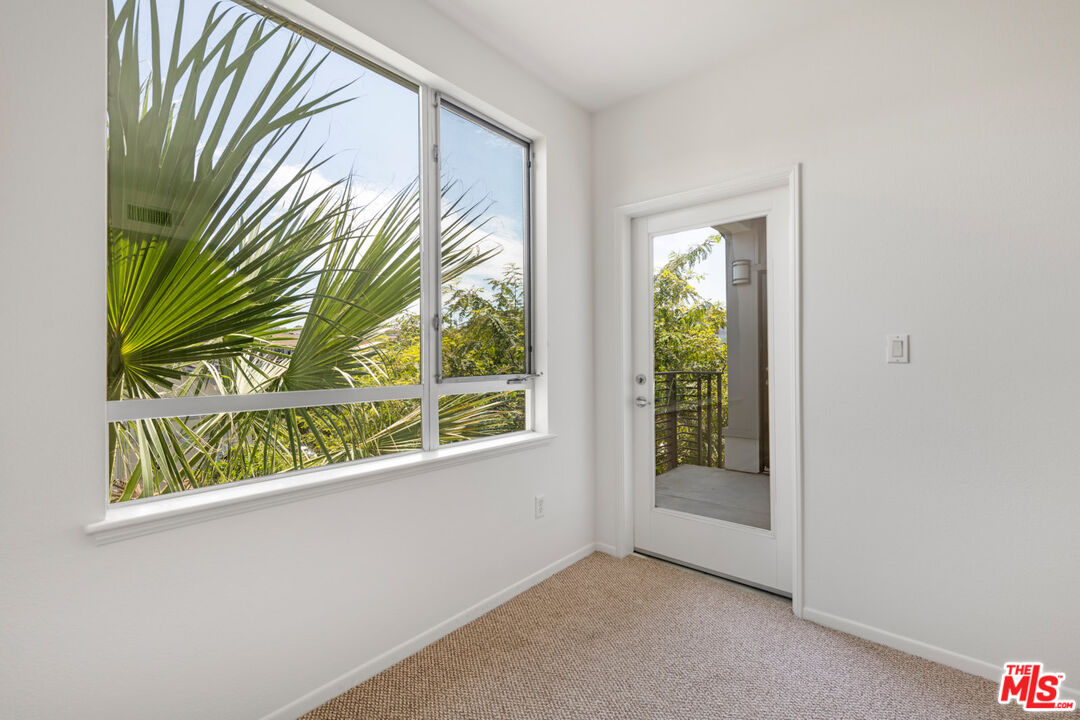 6400 Crescent Park Unit: 402