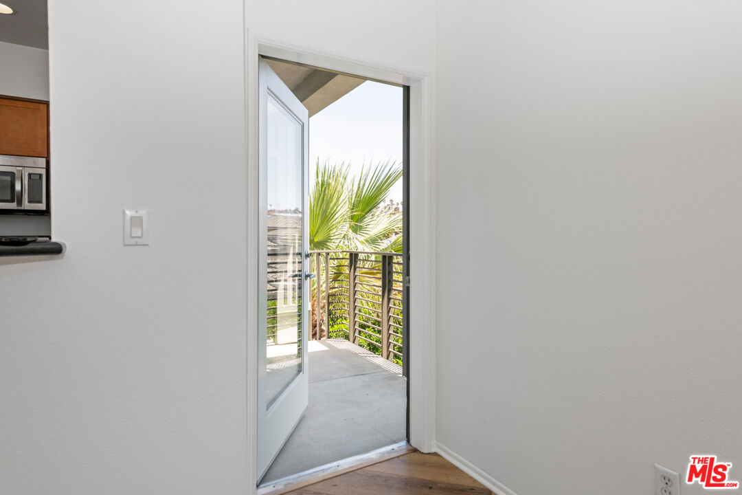 6400 Crescent Park Unit: 402