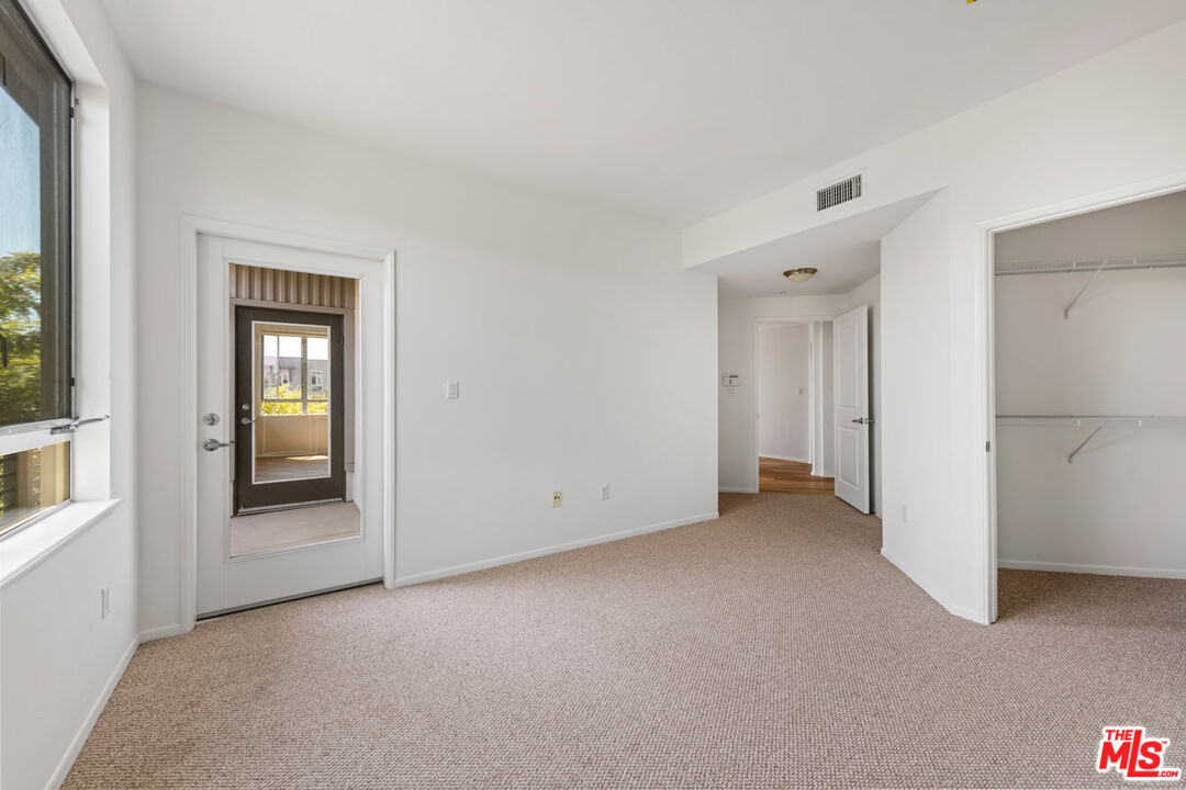 6400 Crescent Park Unit: 402