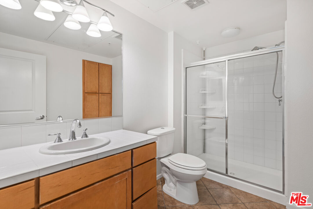 6400 Crescent Park Unit: 402